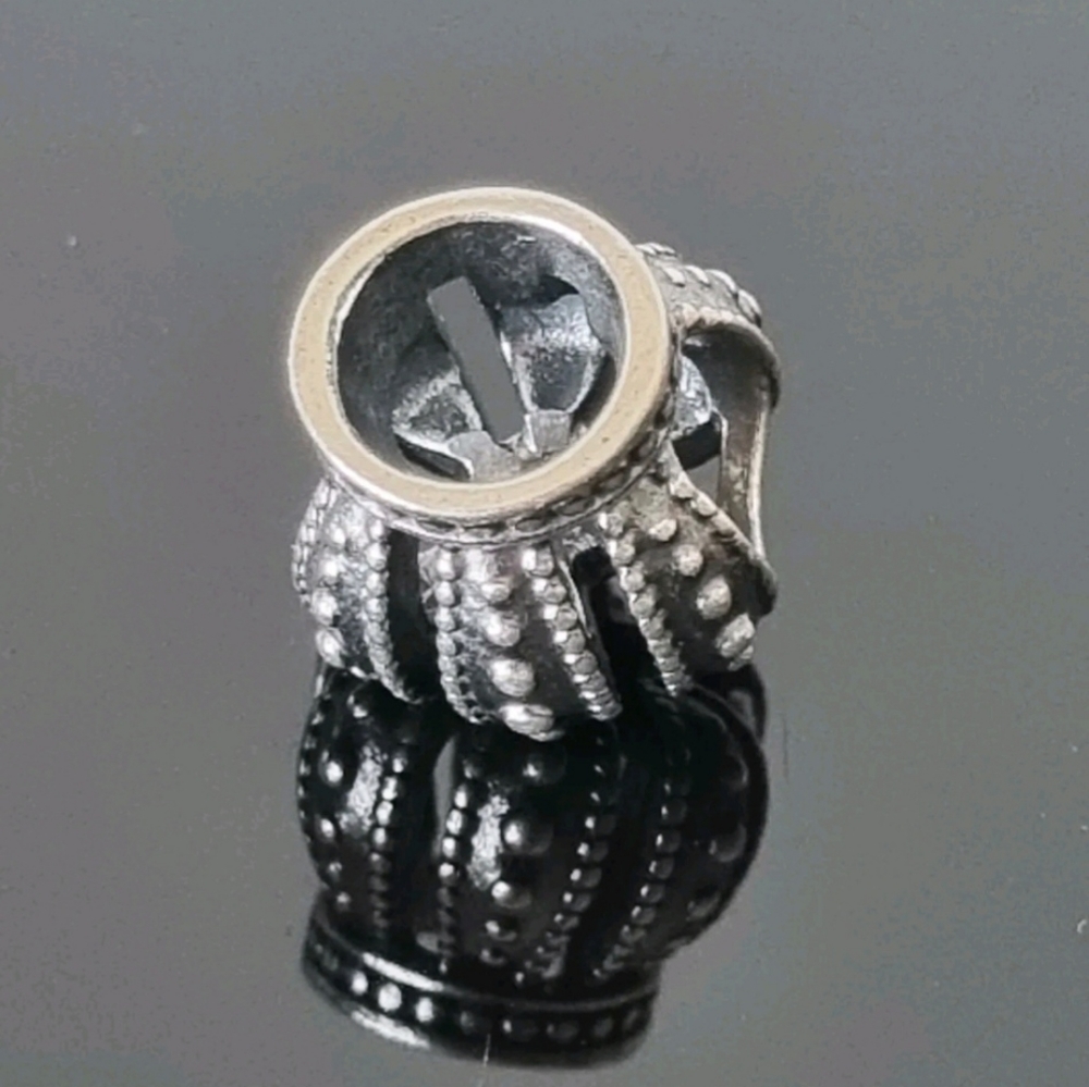 Authentic Pandora charm crown princess , queen #790930CZ - Picture 9 of 16